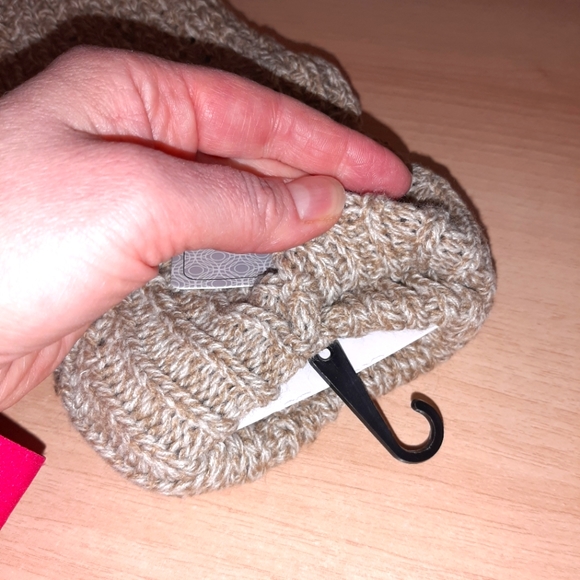 Fashionable Tan Leg Warmers NWT - Picture 6 of 8